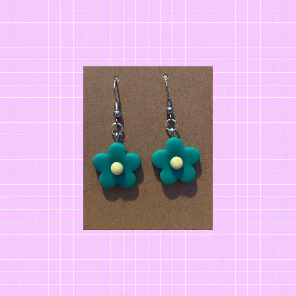 Dark green flower earrings